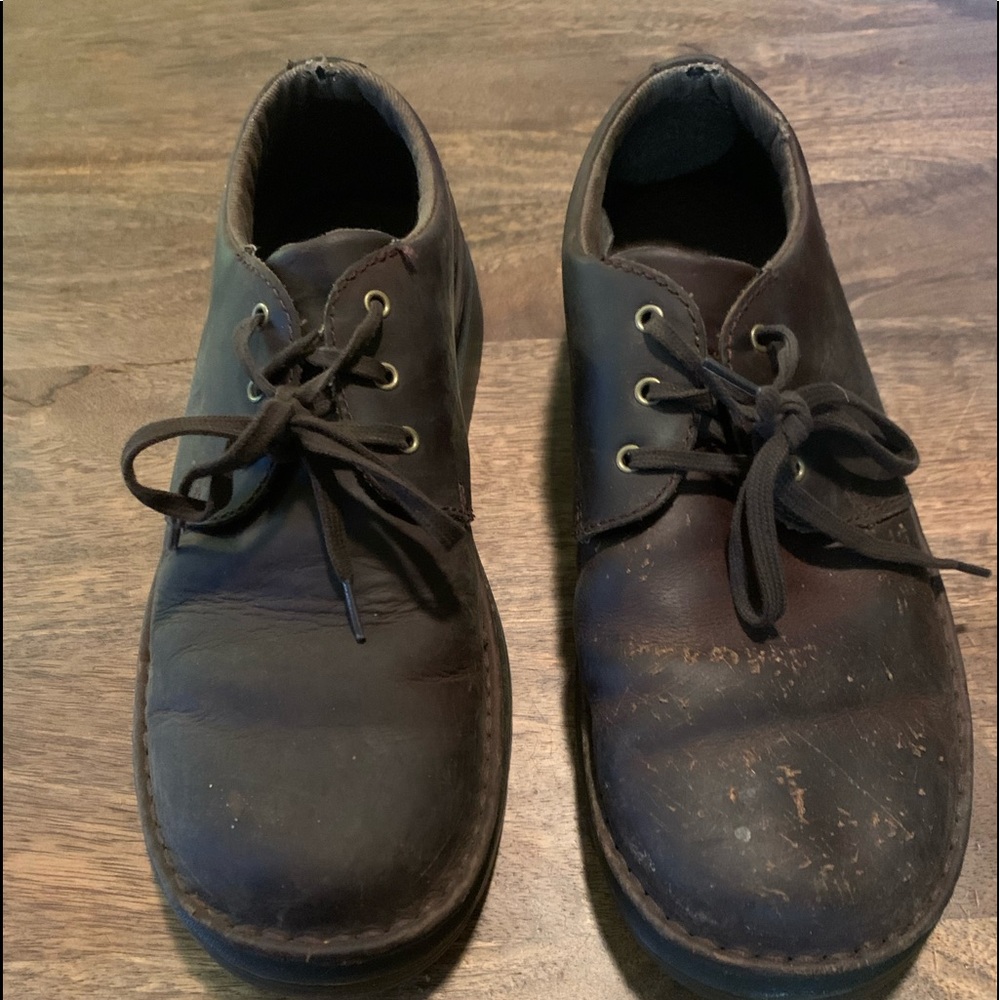Dr. Martens Hazeldon. Size 9. Brown.
